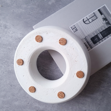 Load image into Gallery viewer, Oslo Doughnut Candle Holder