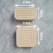 Load image into Gallery viewer, Set of 2 Textured Vases