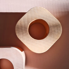 Load image into Gallery viewer, Doughnut Vase