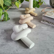 Load image into Gallery viewer, Knot Candlestick Holder