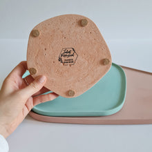 Load image into Gallery viewer, Irregular Shaped Nesting Trays Set