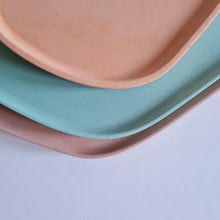 Load image into Gallery viewer, Irregular Shaped Nesting Trays Set