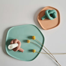 Load image into Gallery viewer, Irregular Shaped Nesting Trays Set