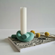 Load image into Gallery viewer, Copenhagen Knot Candle Holder