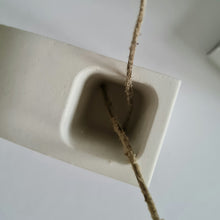 Load image into Gallery viewer, D Shape Vase