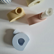 Load image into Gallery viewer, Round Candle Holder