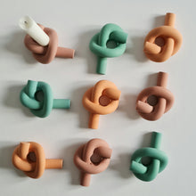 Load image into Gallery viewer, Copenhagen Knot Candle Holder