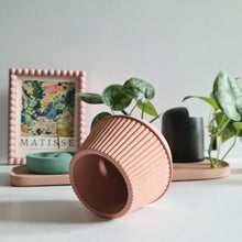 Load image into Gallery viewer, Small planter with drainage