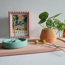 Load image into Gallery viewer, Small planter with drainage