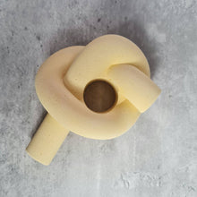 Load image into Gallery viewer, Knot Candlestick Holder