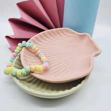 Load image into Gallery viewer, Pastel Shell Bowl
